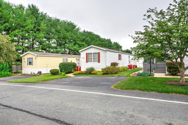 206 SADDLEFORD CT N, Lancaster, PA 17603