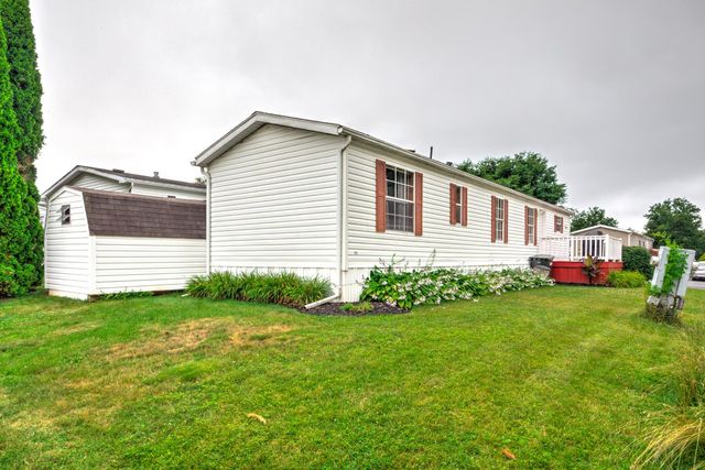 206 SADDLEFORD CT N, Lancaster, PA 17603