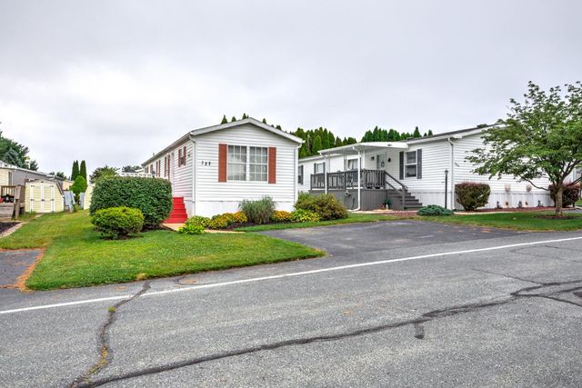 206 SADDLEFORD CT N, Lancaster, PA 17603