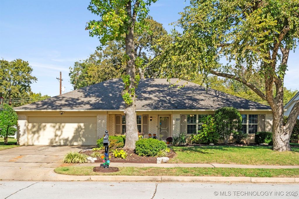 6985 E 72nd Street S, Tulsa, OK 74133