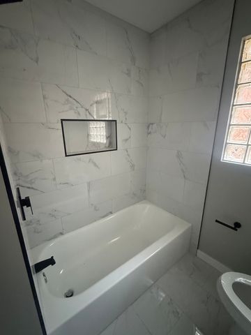 9800 S 51st Avenue, Oak Lawn, IL 60453