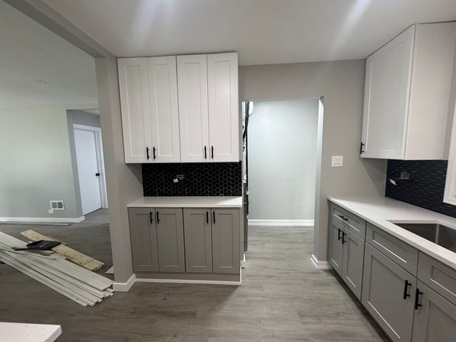 9800 S 51st Avenue, Oak Lawn, IL 60453