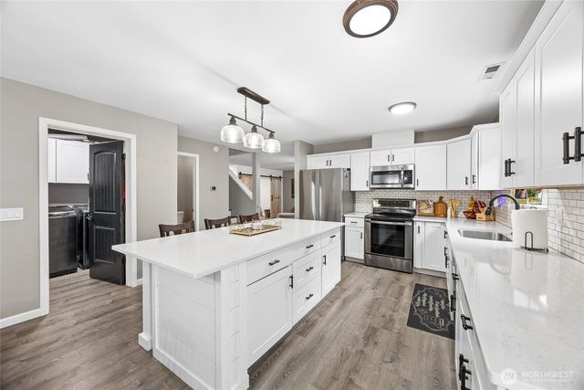 19506 104th Avenue E, Graham, WA 98338
