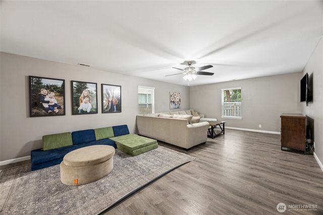 19506 104th Avenue E, Graham, WA 98338