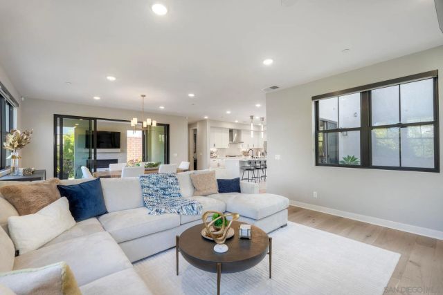 6469 Fischer Way, San Diego, CA 92130