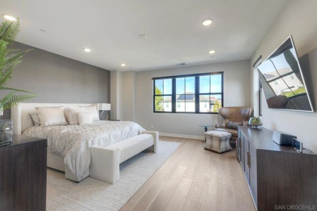 6469 Fischer Way, San Diego, CA 92130