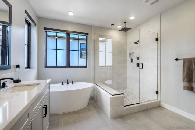 6469 Fischer Way, San Diego, CA 92130
