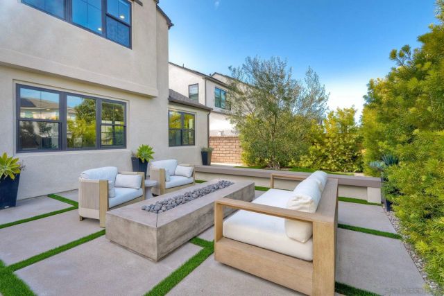 6469 Fischer Way, San Diego, CA 92130