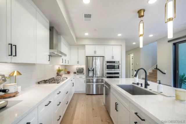 6469 Fischer Way, San Diego, CA 92130
