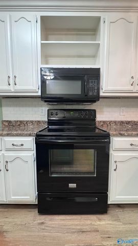 410 Autumnwood Drive SW, Decatur, AL 35601