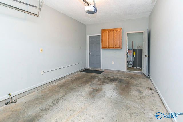 410 Autumnwood Drive SW, Decatur, AL 35601