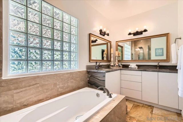 12709 Oak Knoll Rd, Poway, CA 92064