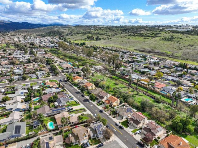 12709 Oak Knoll Rd, Poway, CA 92064