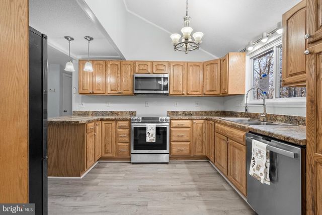 23 OTTAWA TRL, Hedgesville, WV 25427