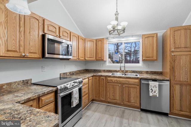 23 OTTAWA TRL, Hedgesville, WV 25427