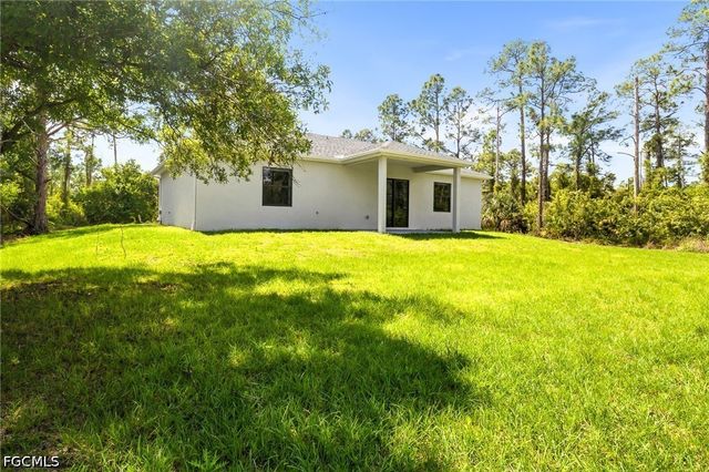 923 Alcalde ST E, Lehigh Acres, FL 33974