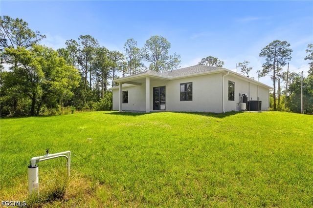 923 Alcalde ST E, Lehigh Acres, FL 33974