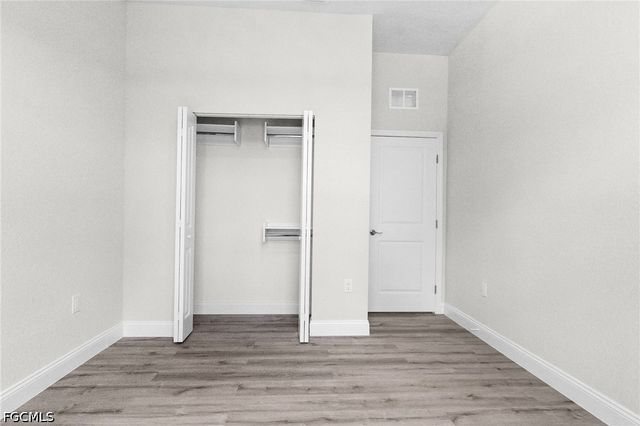 923 Alcalde ST E, Lehigh Acres, FL 33974