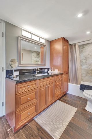 14 Royal Palm Way 303, Boca Raton, FL 33432