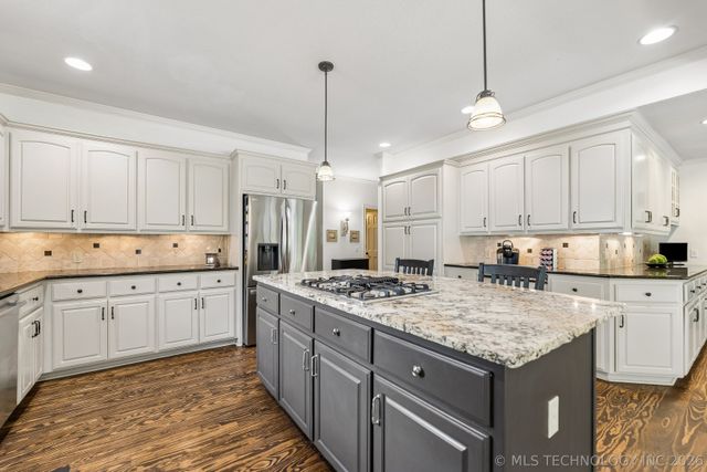 11208 S Vandalia Avenue, Tulsa, OK 74137