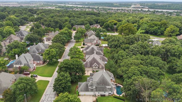 11208 S Vandalia Avenue, Tulsa, OK 74137