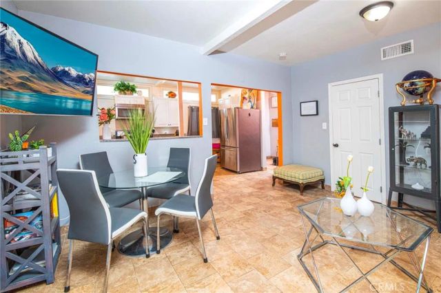 15880 La Vida Drive, Palm Springs, CA 92262