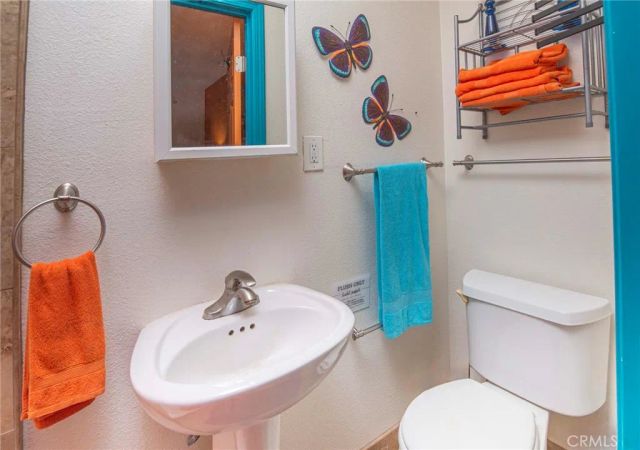 15880 La Vida Drive, Palm Springs, CA 92262