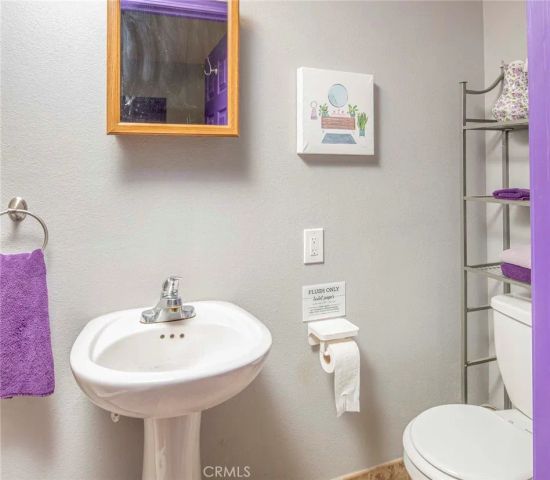 15880 La Vida Drive, Palm Springs, CA 92262