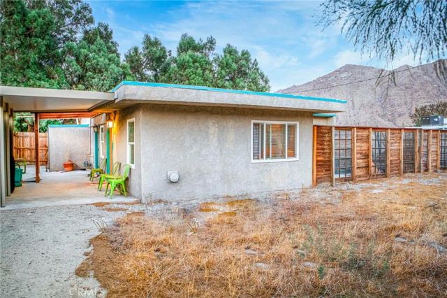 15880 La Vida Drive, Palm Springs, CA 92262