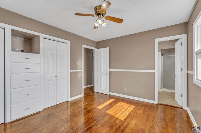 2807 SW McAlister AVE, Topeka, KS 66614