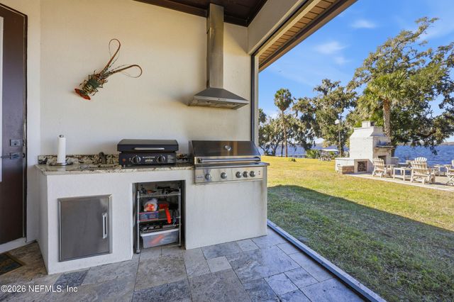 312 MOONSTONE Drive, East Palatka, FL 32131