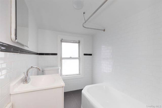 24 Chestnut Place, Mount Vernon, NY 10553