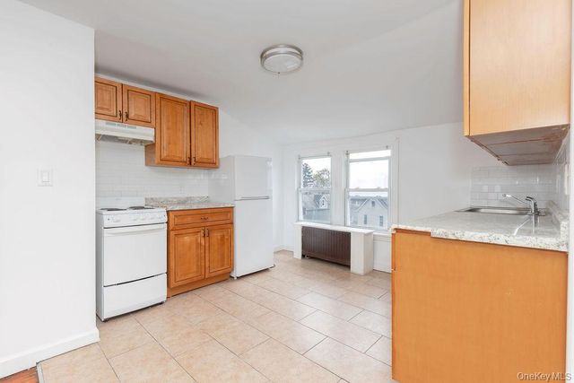 24 Chestnut Place, Mount Vernon, NY 10553