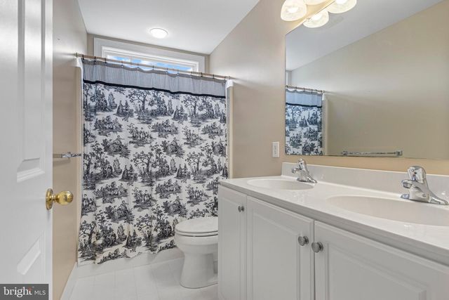 154 FOREST DR, Kennett Square, PA 19348