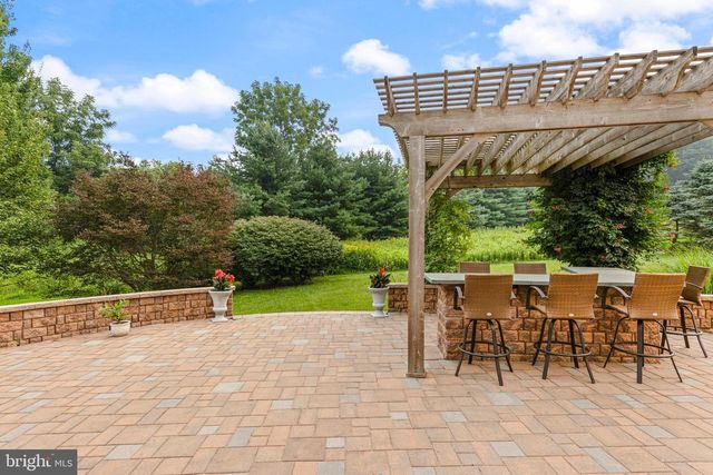 154 FOREST DR, Kennett Square, PA 19348