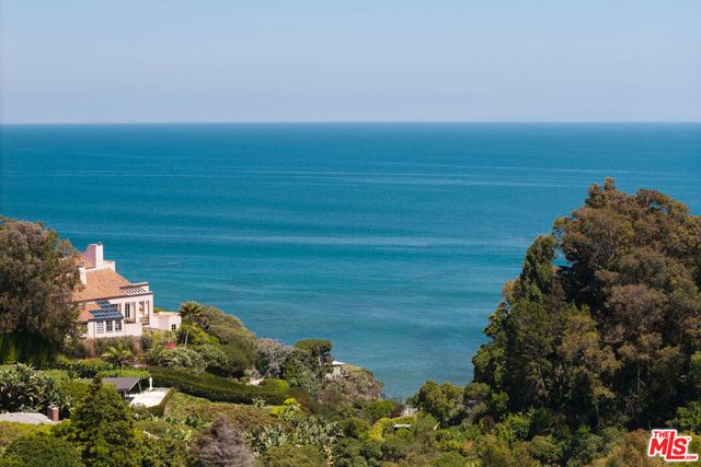 28867 Grayfox Street, Malibu, CA 90265