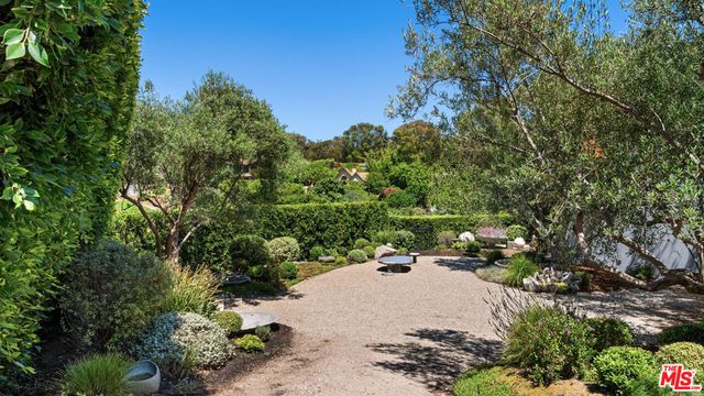 28867 Grayfox Street, Malibu, CA 90265