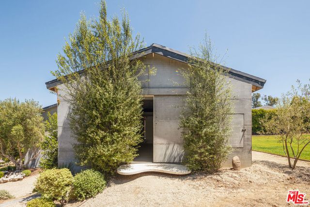 28867 Grayfox Street, Malibu, CA 90265