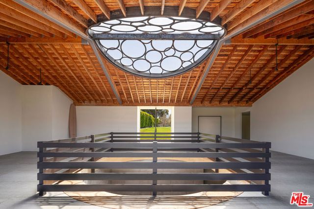 28867 Grayfox Street, Malibu, CA 90265