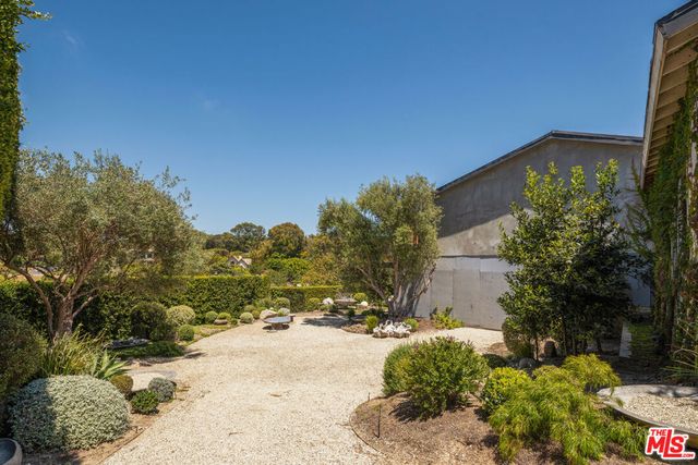 28867 Grayfox Street, Malibu, CA 90265