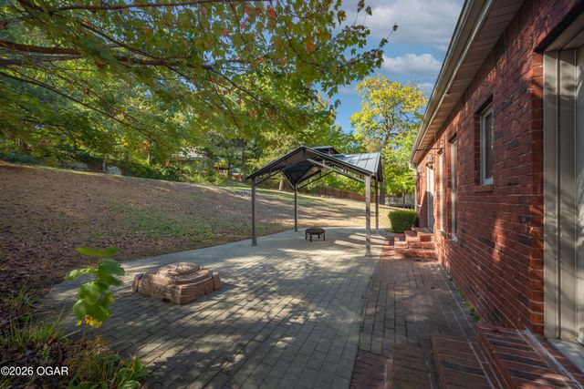 1232 Bramar Drive, Joplin, MO 64801