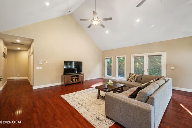 1232 Bramar Drive, Joplin, MO 64801