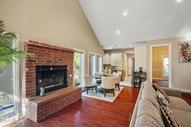 1232 Bramar Drive, Joplin, MO 64801