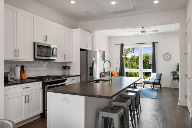 814 Vibe Pl, Nashville, TN 37216