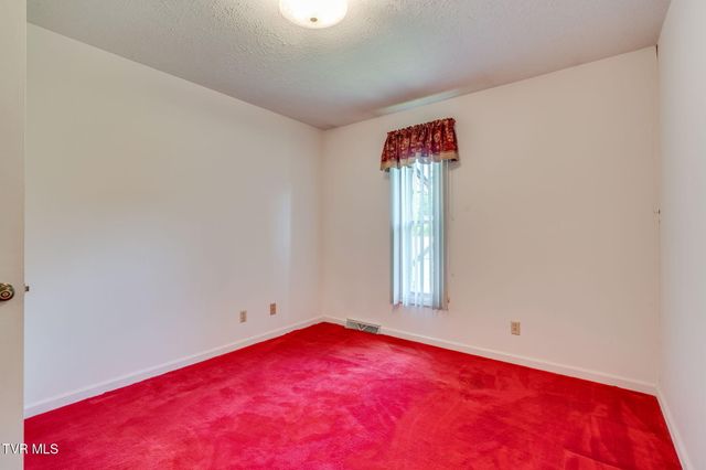 129 Pinecrest Road, Kingsport, TN 37660