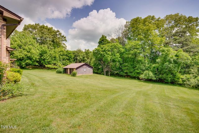129 Pinecrest Road, Kingsport, TN 37660