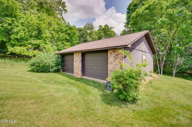 129 Pinecrest Road, Kingsport, TN 37660
