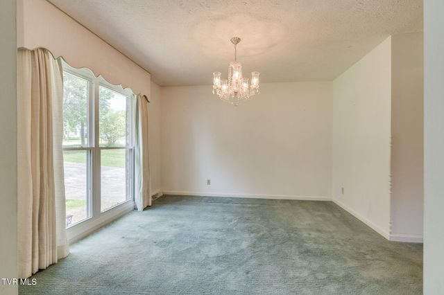 129 Pinecrest Road, Kingsport, TN 37660