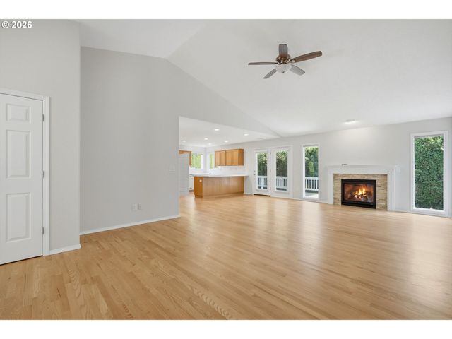 2406 Nw 116TH St, Vancouver, WA 98685
