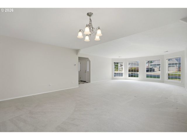 2406 Nw 116TH St, Vancouver, WA 98685